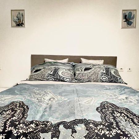 Luna Ensuites Centro Malaga Bagian luar foto