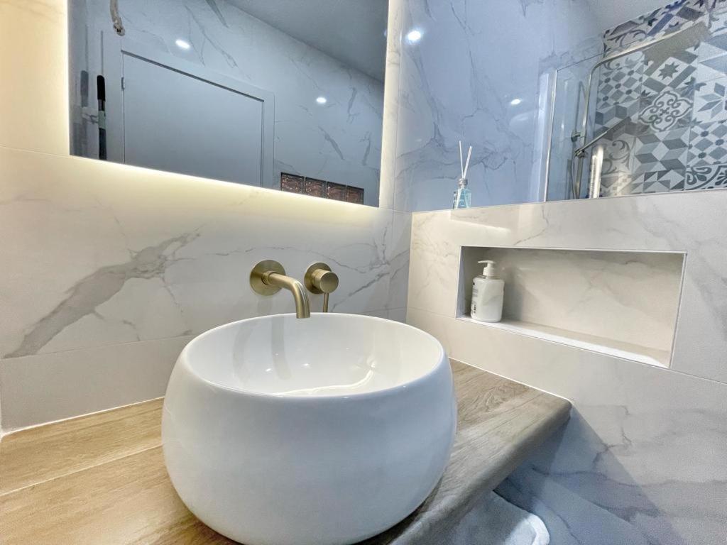 Luna Ensuites Centro Malaga Bagian luar foto