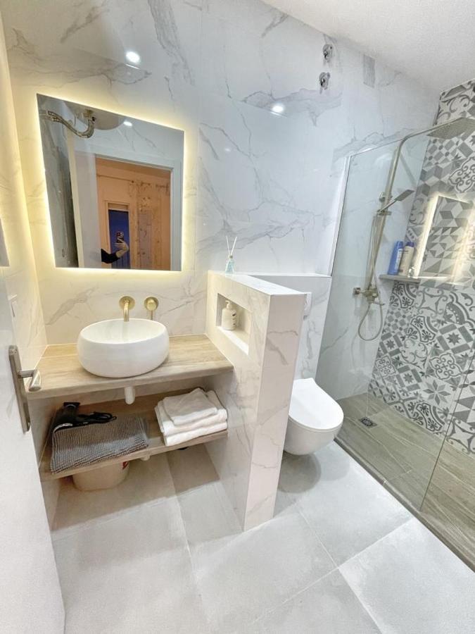 Luna Ensuites Centro Malaga Bagian luar foto