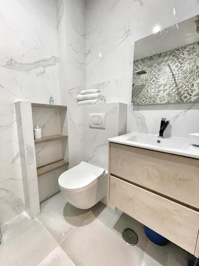 Luna Ensuites Centro Malaga Bagian luar foto