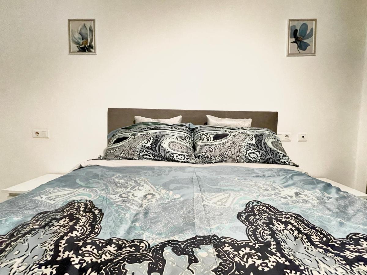 Luna Ensuites Centro Malaga Bagian luar foto